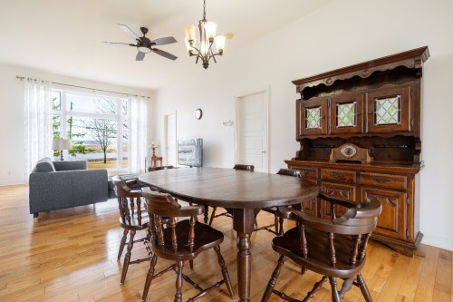Salle à manger - 721 Rg St-Pierre S., Saint-Constant, QC - Indoor Photo Showing Dining Room