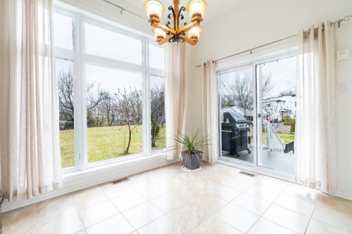 Boudoir - 721 Rg St-Pierre S., Saint-Constant, QC - Indoor Photo Showing Other Room