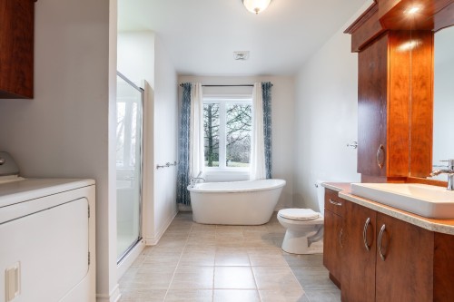 Salle de bains - 721 Rg St-Pierre S., Saint-Constant, QC - Indoor Photo Showing Bathroom