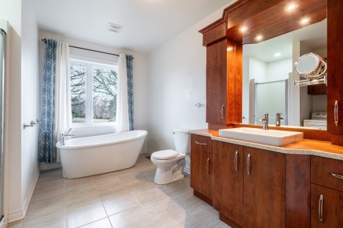 Salle de bains - 721 Rg St-Pierre S., Saint-Constant, QC - Indoor Photo Showing Bathroom