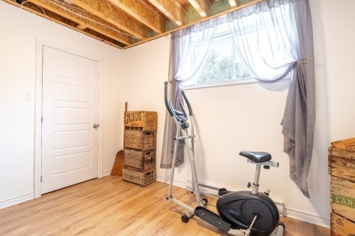 Chambre à coucher - 721 Rg St-Pierre S., Saint-Constant, QC - Indoor Photo Showing Gym Room