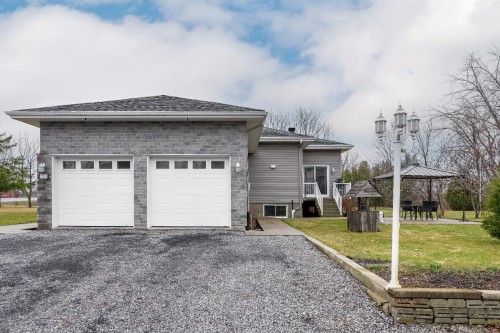 Garage - 721 Rg St-Pierre S., Saint-Constant, QC - Outdoor