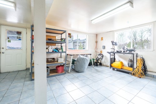 Garage - 721 Rg St-Pierre S., Saint-Constant, QC - Indoor