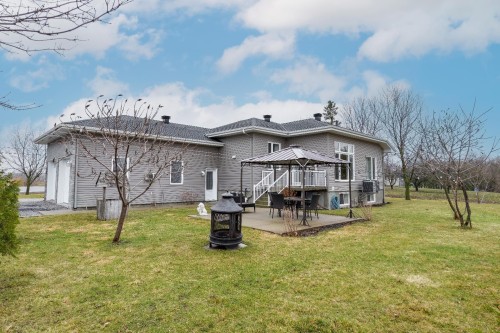 Cour - 721 Rg St-Pierre S., Saint-Constant, QC - Outdoor With Deck Patio Veranda