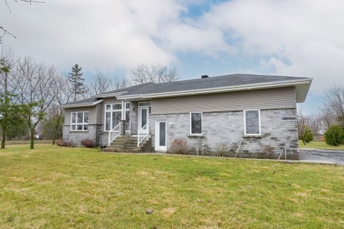 Cour - 721 Rg St-Pierre S., Saint-Constant, QC - Outdoor