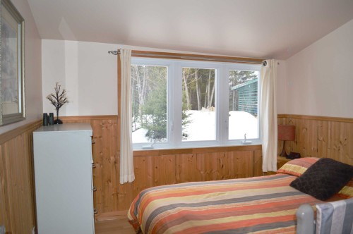 Chambre à coucher - 5041 Ch. Lost River, Harrington, QC - Indoor Photo Showing Bedroom