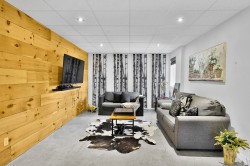 Family Room - 