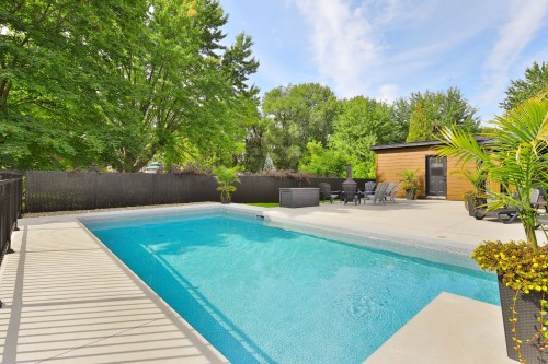 Piscine - 973 Rue St-Jean, Chambly, QC - Outdoor With In Ground Pool With Backyard