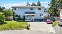 3338 Glacier St Duncan, BC V9L 3Z8
