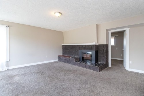 5810 Alderlea St, Duncan, BC 