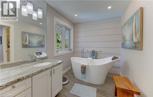 97 Manitoulin Crescent, Kitchener, ON - Indoor Photo Showing Bathroom