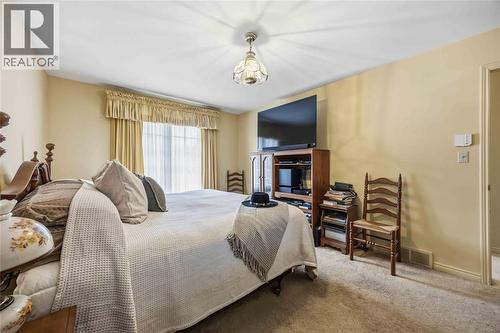 632 Esser Crescent, Sarnia, ON - Indoor Photo Showing Bedroom