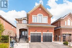 37 DENIM DRIVE  Brampton, ON L6P 2R3