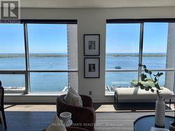 2206 - 10 QUEENS QUAY W Toronto, ON M5J 2R9