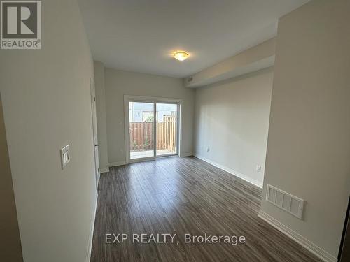 1663 Pleasure Valley Path, Oshawa, ON - Indoor Photo Showing Other Room
