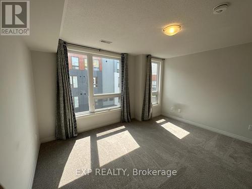 1663 Pleasure Valley Path, Oshawa, ON - Indoor Photo Showing Other Room