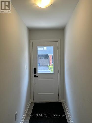 1663 Pleasure Valley Path, Oshawa, ON - Indoor Photo Showing Other Room