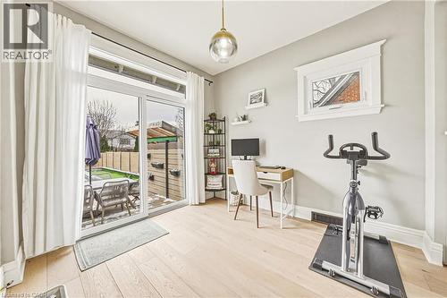 6 Nelles Boulevard, Grimsby, ON - Indoor Photo Showing Gym Room