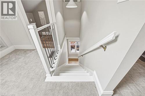 6 Nelles Boulevard, Grimsby, ON - Indoor Photo Showing Other Room
