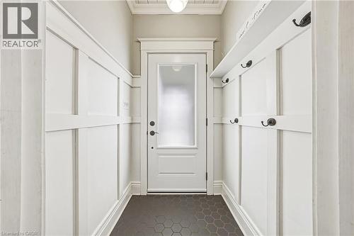 6 Nelles Boulevard, Grimsby, ON - Indoor Photo Showing Other Room