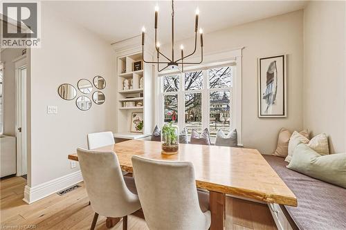 6 Nelles Boulevard, Grimsby, ON - Indoor Photo Showing Dining Room