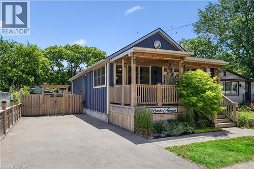 4 Rembe Avenue, Hamilton, ON - Outdoor
