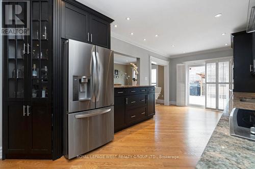 859 Mays Crescent, Mississauga, ON - Indoor Photo Showing Other Room