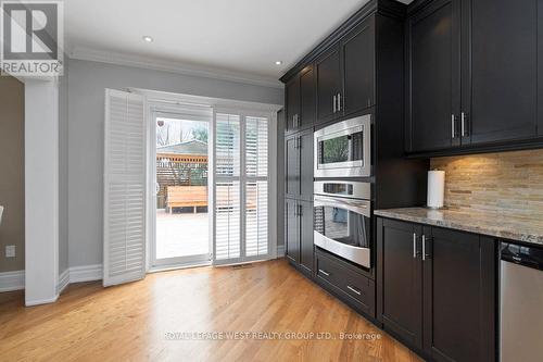 859 Mays Crescent, Mississauga, ON - Indoor Photo Showing Kitchen
