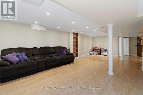 859 Mays Crescent, Mississauga, ON - Indoor