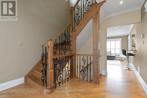 859 Mays Crescent, Mississauga, ON - Indoor Photo Showing Other Room