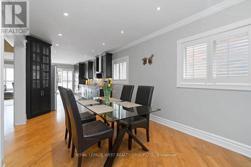 859 Mays Crescent, Mississauga, ON - Indoor Photo Showing Dining Room