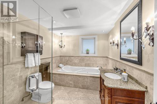 Bathroom - 1561 Pinetree Crescent, Mississauga, ON 