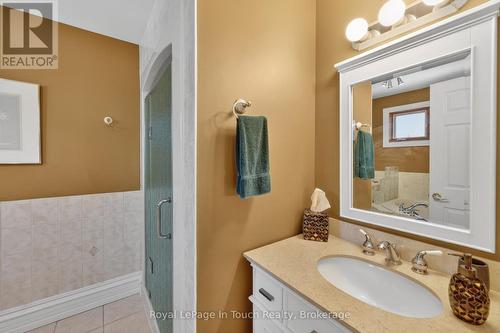 Ensuite - 1092 Tiny Beaches Road S, Tiny, ON - Indoor Photo Showing Bathroom