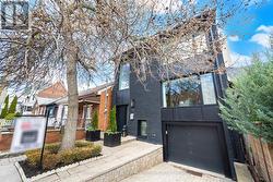 99 CLAREMONT STREET  Toronto, ON M6J 2M7