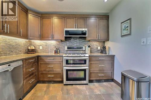 1456 Mccarthy Boulevard, Regina, SK - Indoor Photo Showing Kitchen With Upgraded Kitchen