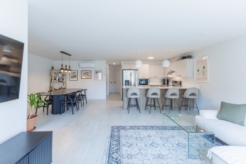 Overall view - 2-5805 Rue De Champagnier, Brossard, QC - Indoor Photo Showing Living Room