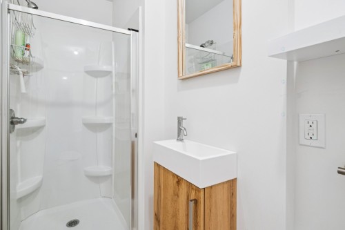 Salle de bains - 1961 Rue St-Alexandre, Longueuil (Le Vieux-Longueuil), QC - Indoor Photo Showing Bathroom