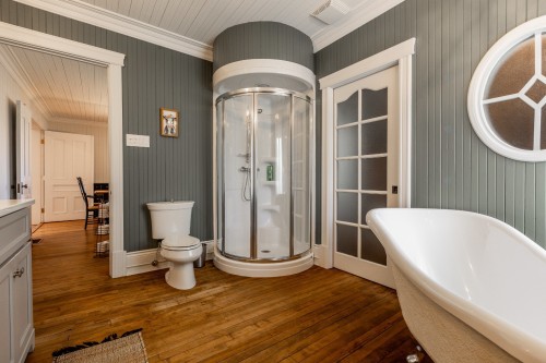 Master Bathroom - 1092 Grande-Côte, Sainte-Geneviève-De-Berthier, QC - Indoor Photo Showing Bathroom