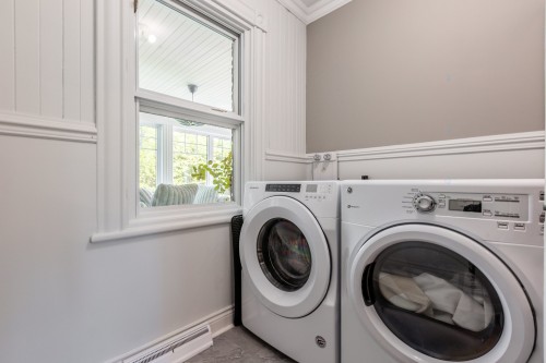 Laundry - 1092 Grande-Côte, Sainte-Geneviève-De-Berthier, QC - Indoor Photo Showing Laundry Room