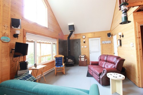 Salon - 962 Route 138, Saint-Siméon, QC - Indoor