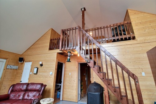 Mezzanine - 962 Route 138, Saint-Siméon, QC - Indoor Photo Showing Other Room