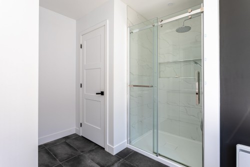Bathroom - 8385 Rue Damase-St-Arnaud, Bécancour, QC - Indoor Photo Showing Bathroom