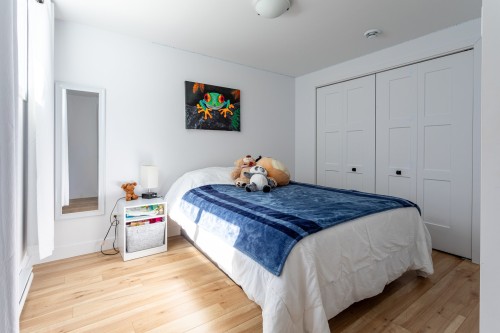 Bedroom - 8385 Rue Damase-St-Arnaud, Bécancour, QC - Indoor Photo Showing Bedroom