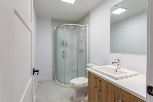 Bathroom - 8385 Rue Damase-St-Arnaud, Bécancour, QC - Indoor Photo Showing Bathroom