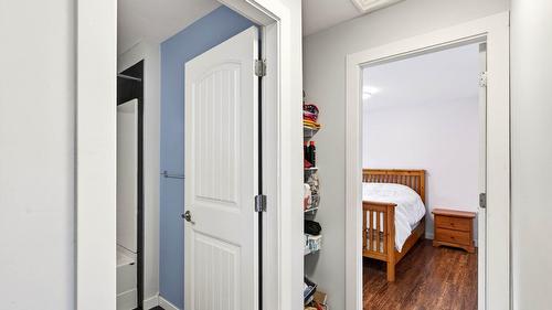 1256 Hern Road, Clearwater, BC - Indoor Photo Showing Other Room