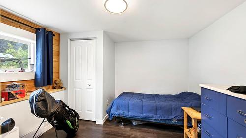 1256 Hern Road, Clearwater, BC - Indoor Photo Showing Bedroom