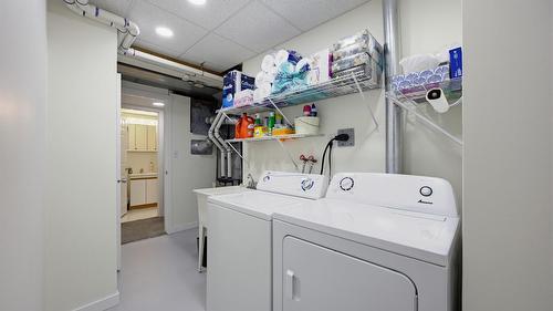 1963 Harrison Way, Kamloops, BC - Indoor Photo Showing Laundry Room