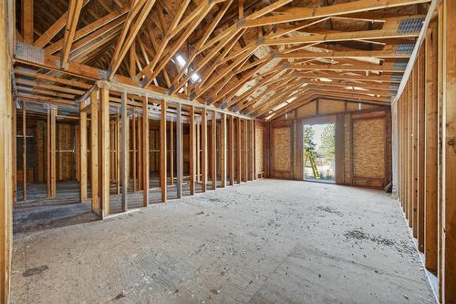 390 Marshall Road, Merritt, BC - Indoor Photo Showing Basement