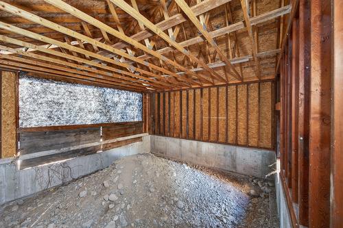 390 Marshall Road, Merritt, BC - Indoor Photo Showing Other Room