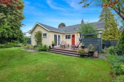 868 Hampshire Rd Oak Bay, BC V8S 4S5